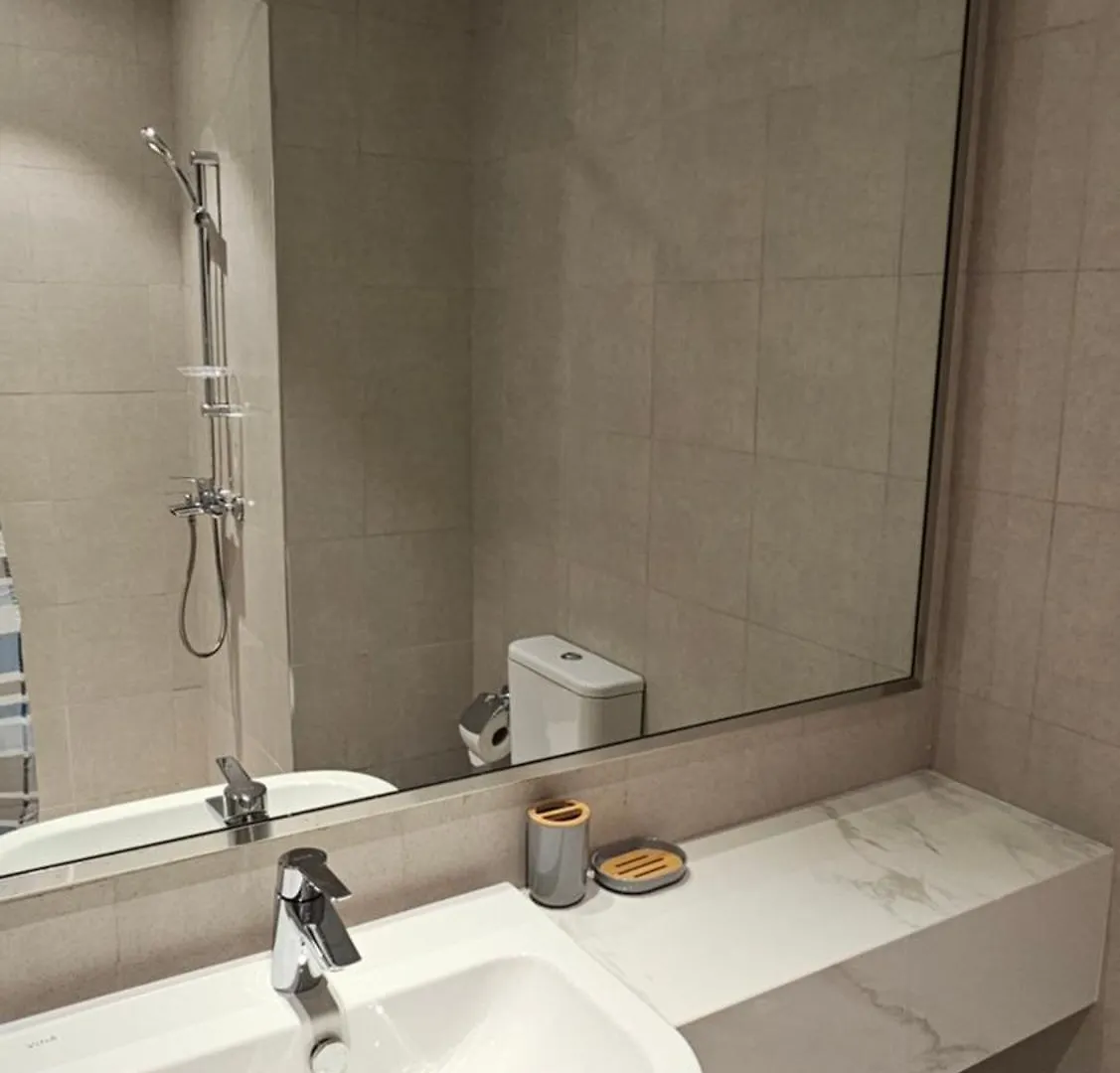 Spacious Luxurious Studio Al Furjan Dubai Apartment
