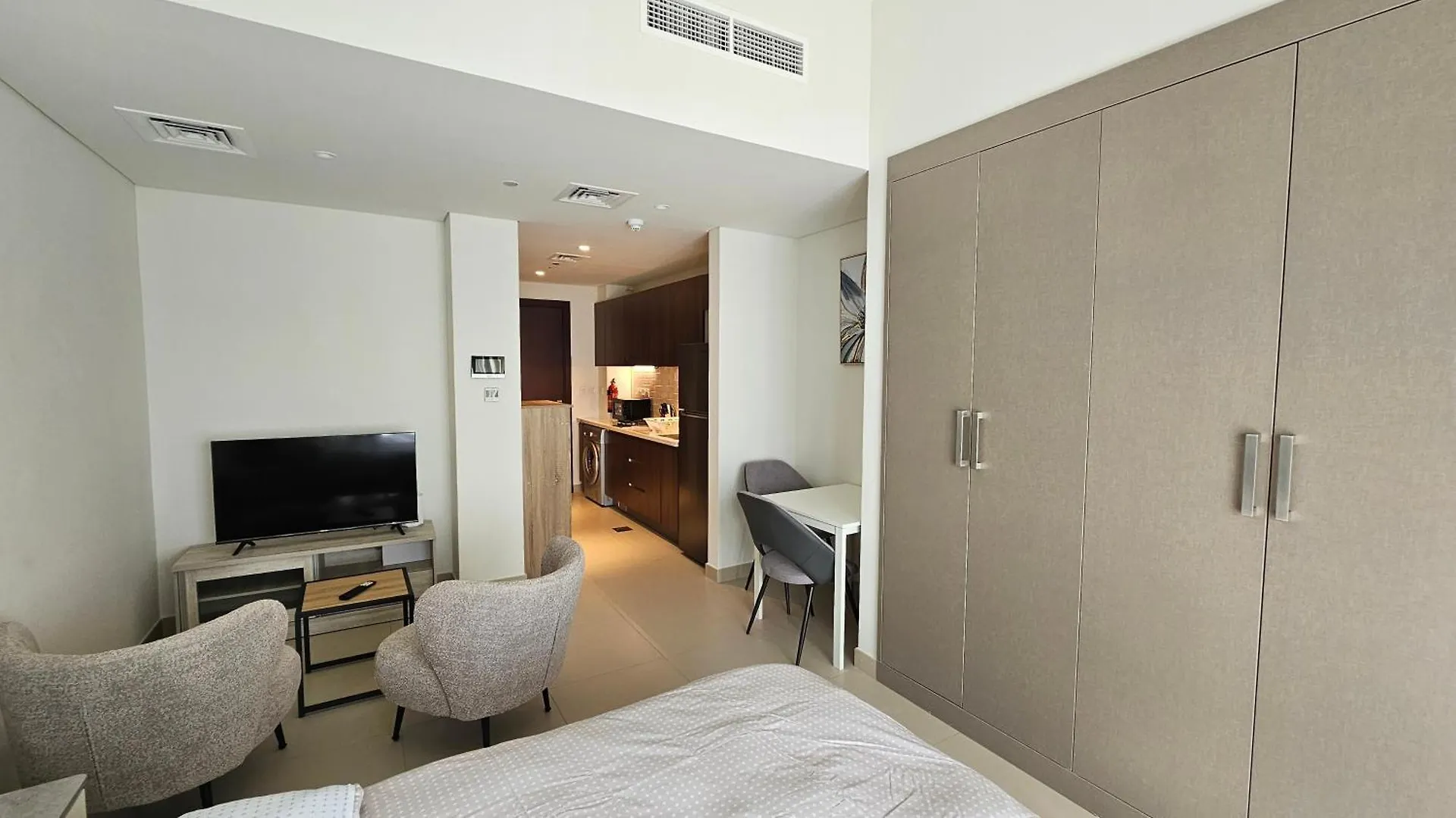 Apartment Spacious Luxurious Studio Al Furjan Dubai